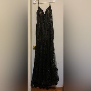 PromGirl Long Corset-Style Prom Dress with Sequins size 10